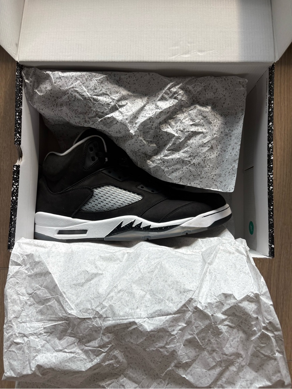 Jordan 5 Moonlight, Size 14

Blk/white